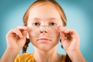 [BẬT MÍ] Thức ăn bổ mắt cho bé tránh cận thị và các bệnh về mắt