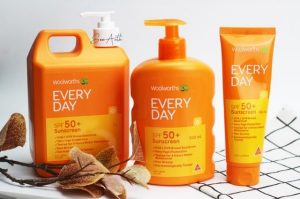 Kem chống nắng Woolworths Everyday Sunscreen SPF50+ 100ml, 500ml, 1L của Úc